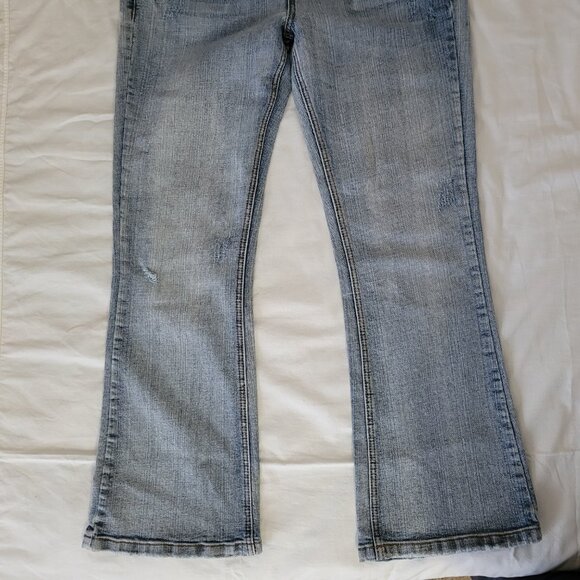 Bongo Jeans Faded Blue Low Rise Flirty Boot Cut Size 13 Womens Juniors - Picture 6 of 15